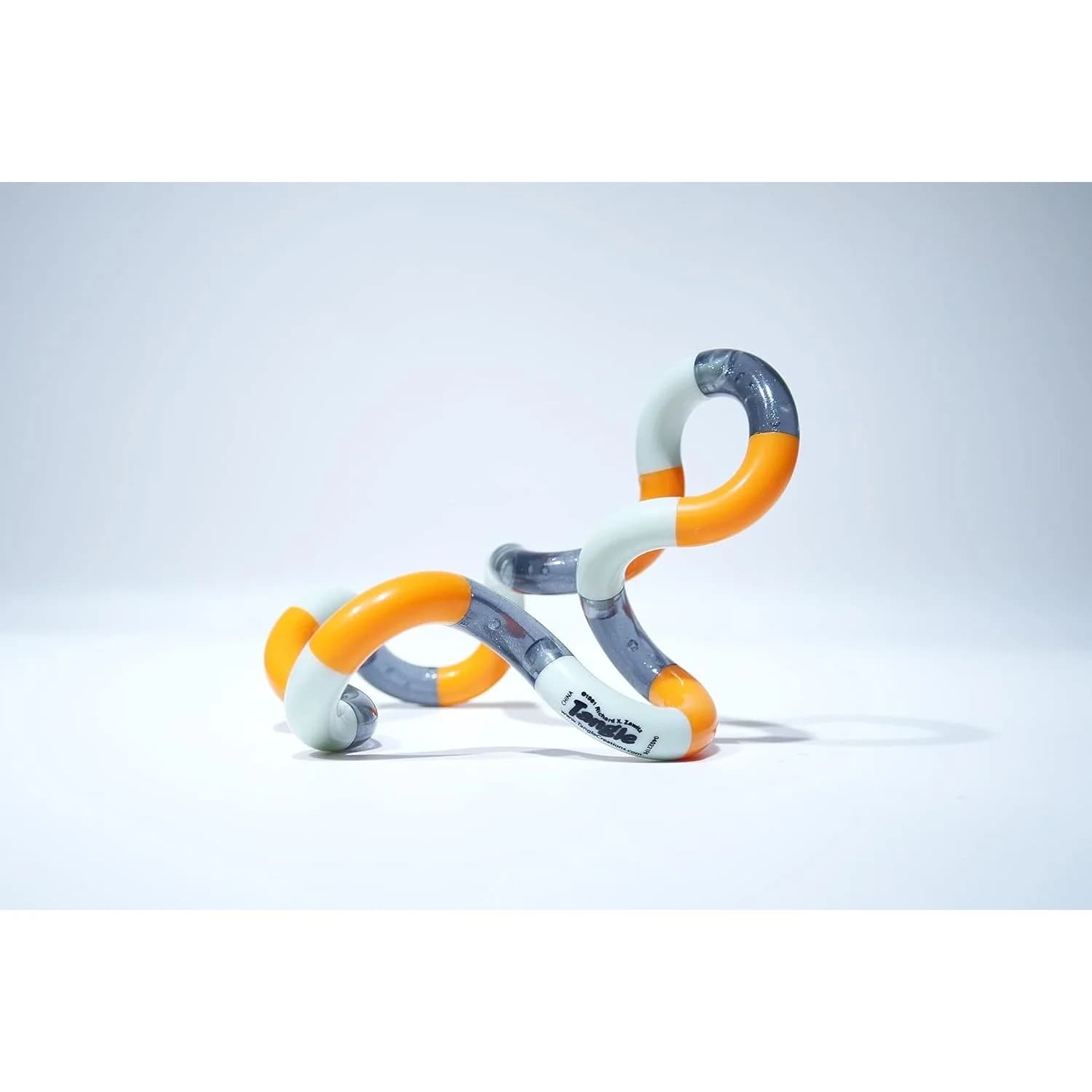 Tangle Jr. Classic لعبة فيدجت، ألوان متنوعة — صورة 3